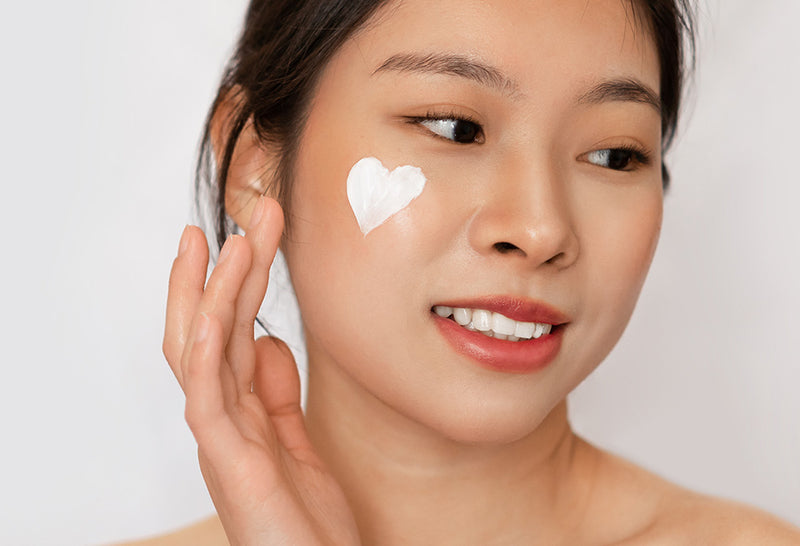 Sevgililer Günü için Cilt Bakımı: Güzellikte Aşk Detaylarda Saklıdır